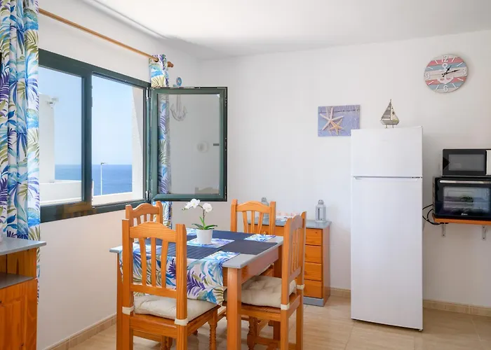 Bella Vista - Playa * بويرتو ذيل كارمين